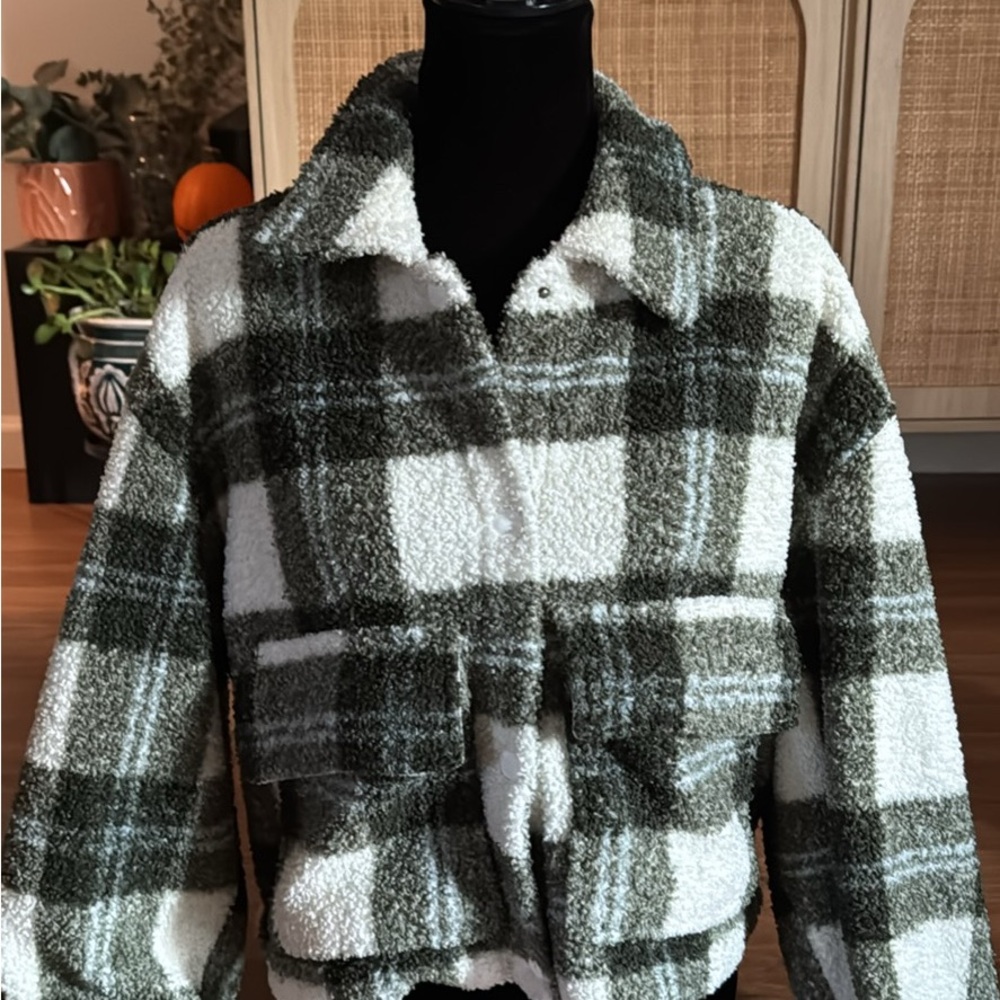 Abercrombie & Fitch Plaid Teddy Jacket - Olive and Cream